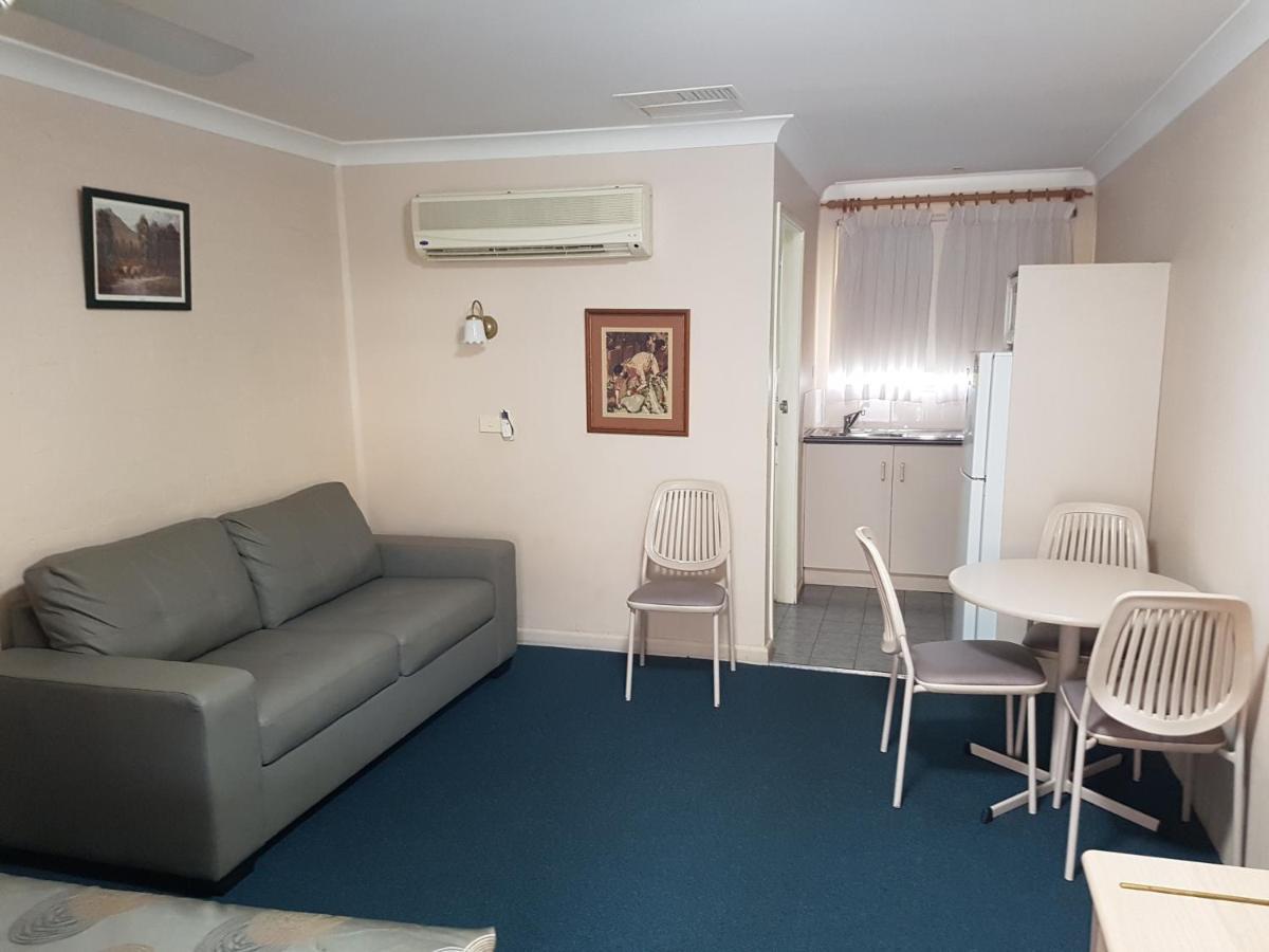 Abraham Lincoln Motel Tamworth Dış mekan fotoğraf