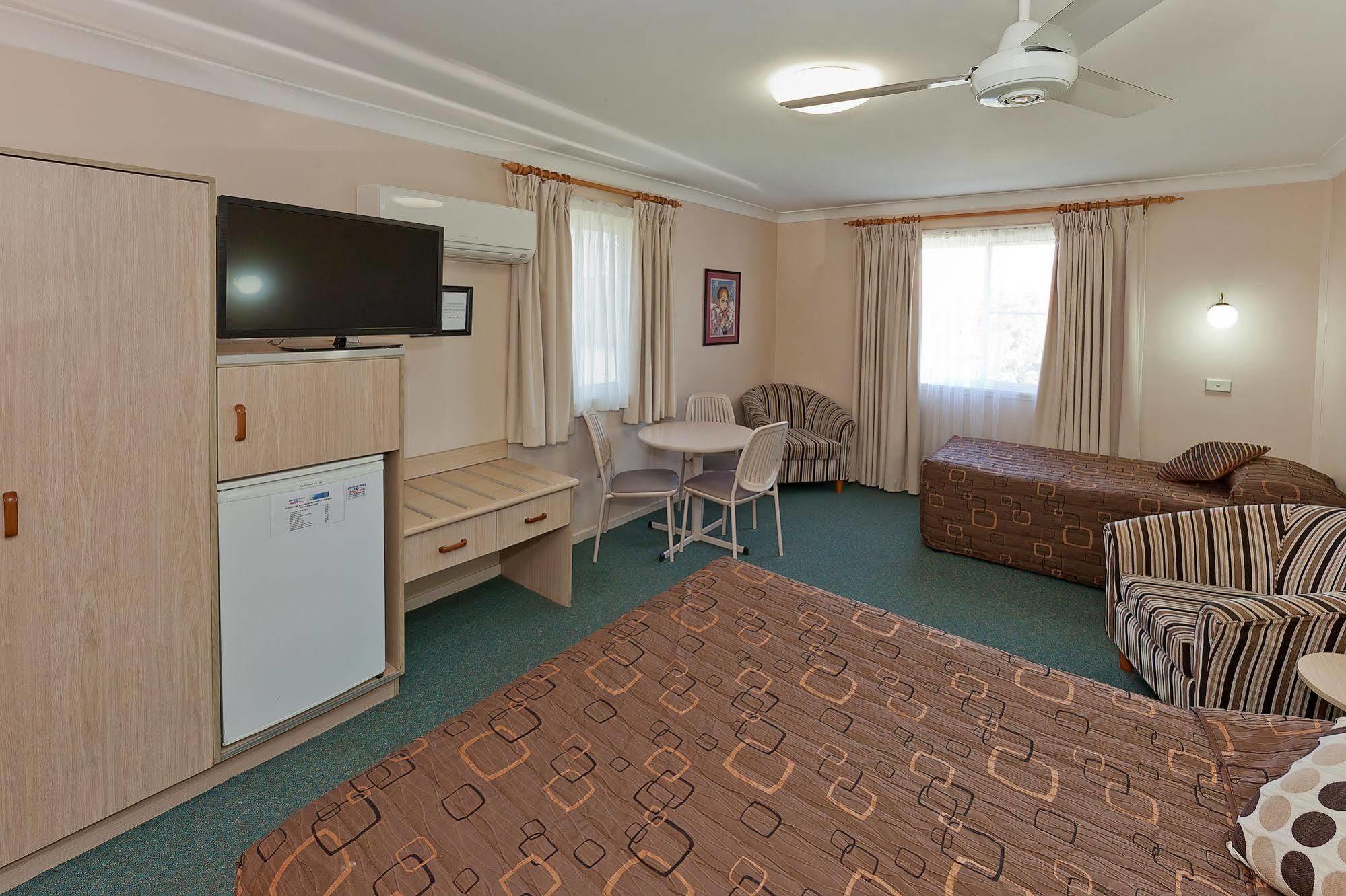 Abraham Lincoln Motel Tamworth Dış mekan fotoğraf